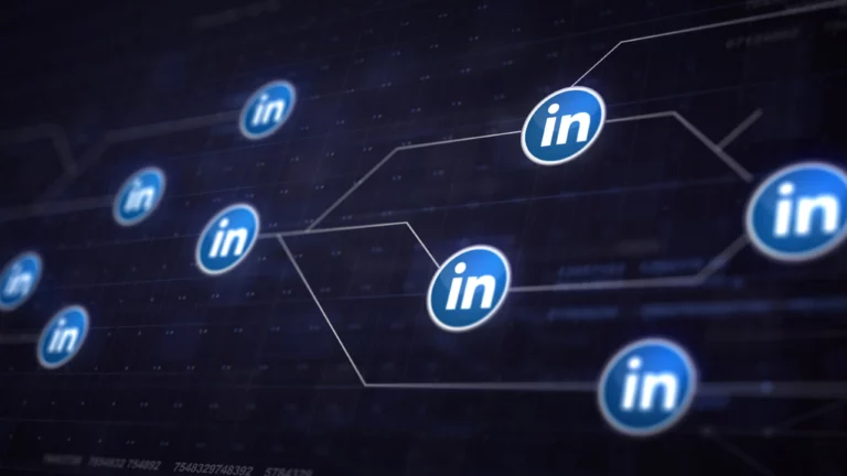 linkedin-icon-line-connection-circuit-board (1)
